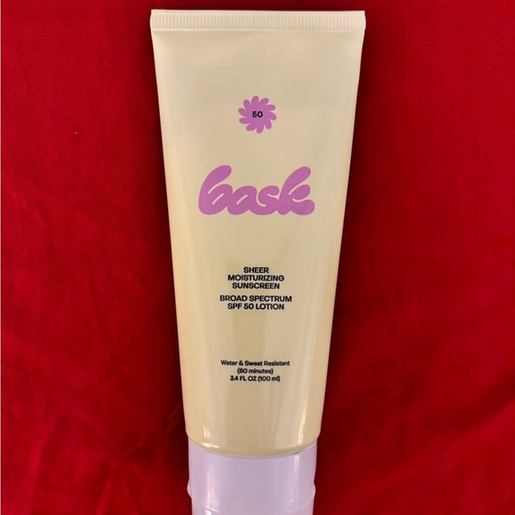 NWT Bask BROAD SPECTRUM
SPF 50 LOTION
Water & Sweat Resistant - Picture 3 of 5
